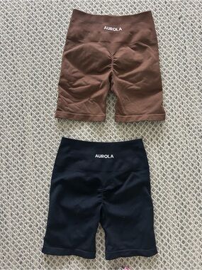 XS Aurola Stretch Bike Shorts - Brown and Black- subtle butt scrunch
